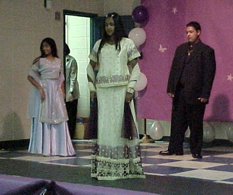 FASHION SHOW